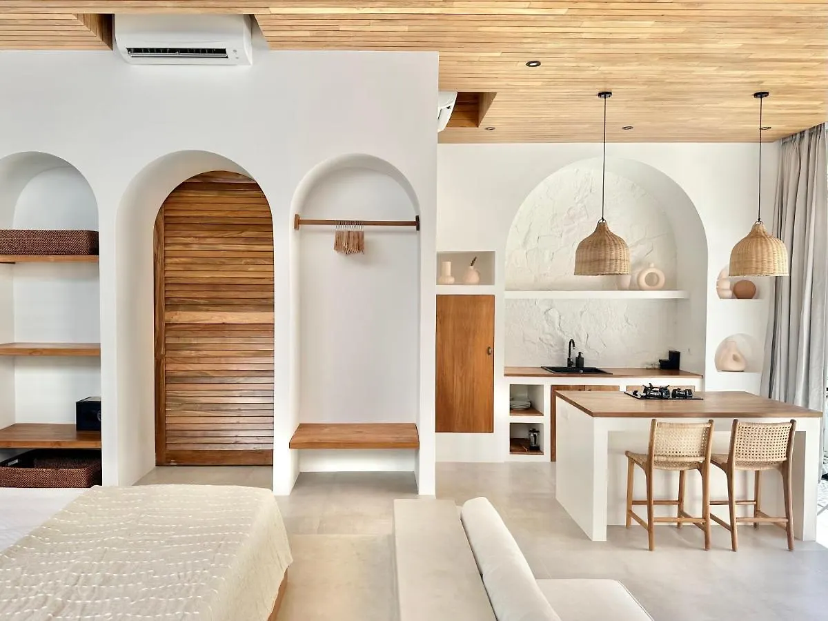 The Suites By The Young Villas Uluwatu