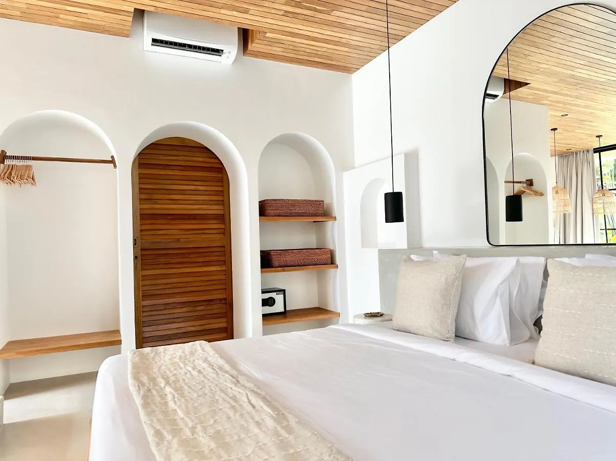 The Suites By The Young Villas Uluwatu