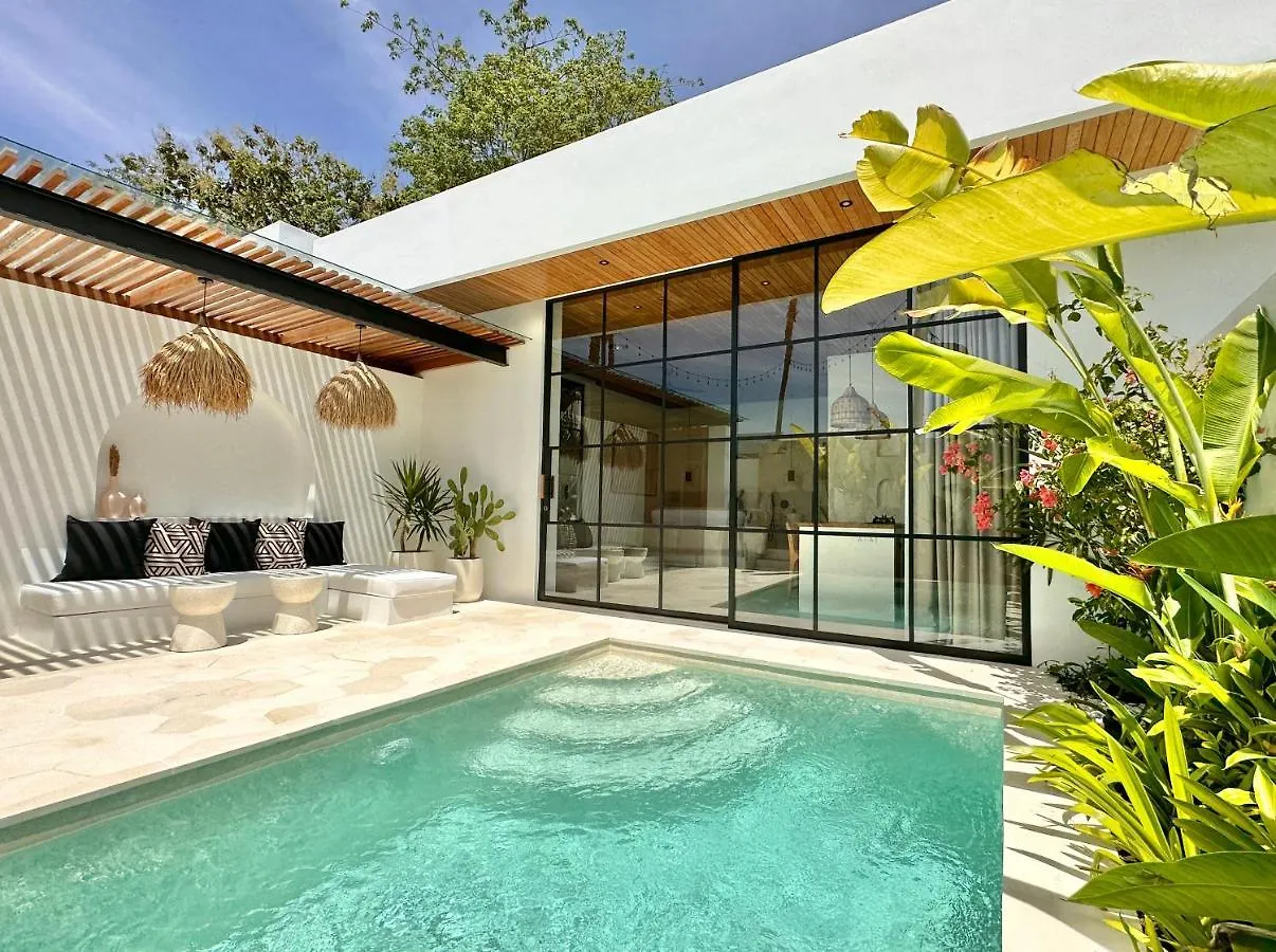 The Suites By The Young Villas Uluwatu