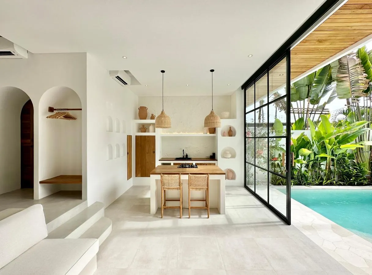 The Suites By The Young Villas Uluwatu