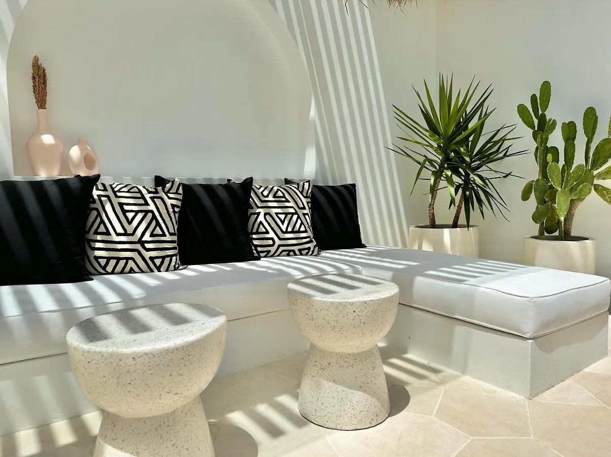 The Suites By The Young Villas Uluwatu