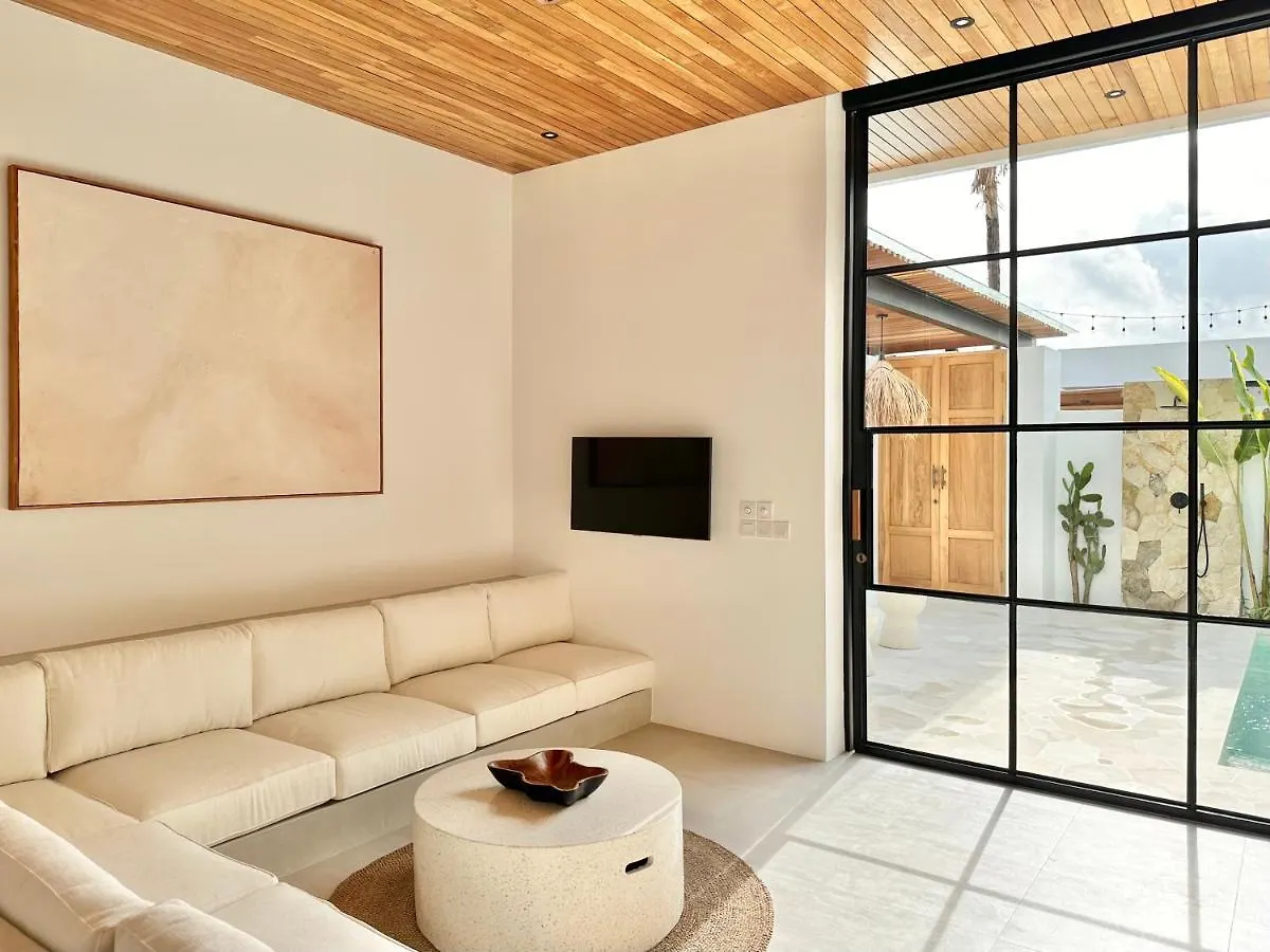 The Suites By The Young Villas Uluwatu