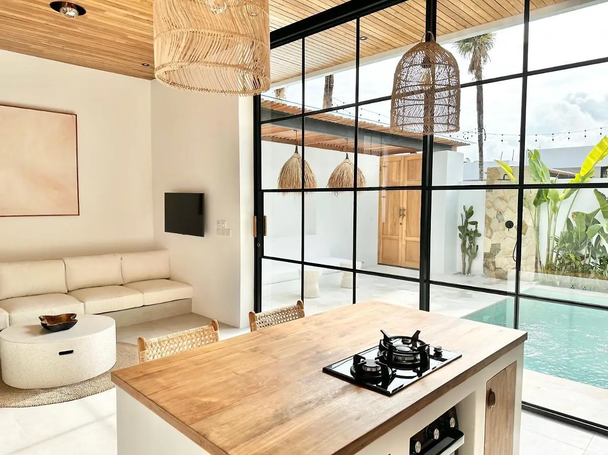 The Suites By The Young Villas Uluwatu