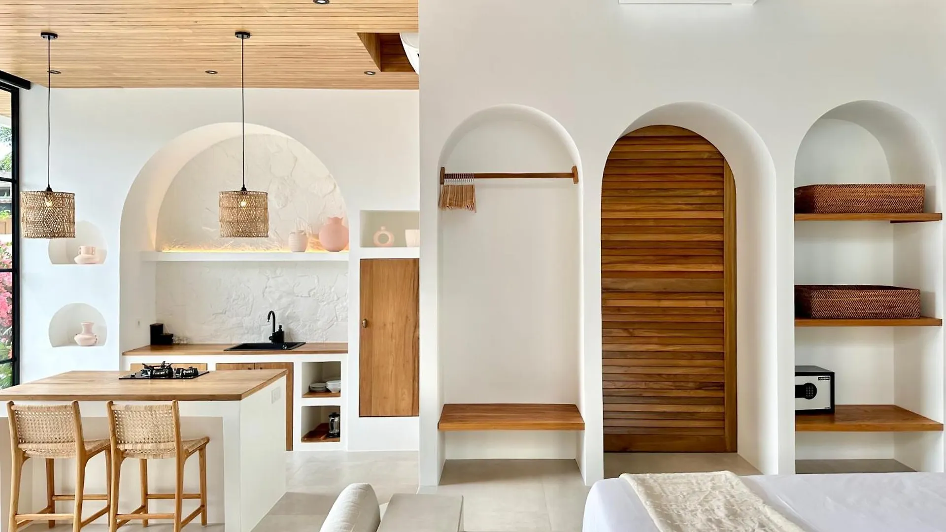 The Suites By The Young Villas Uluwatu