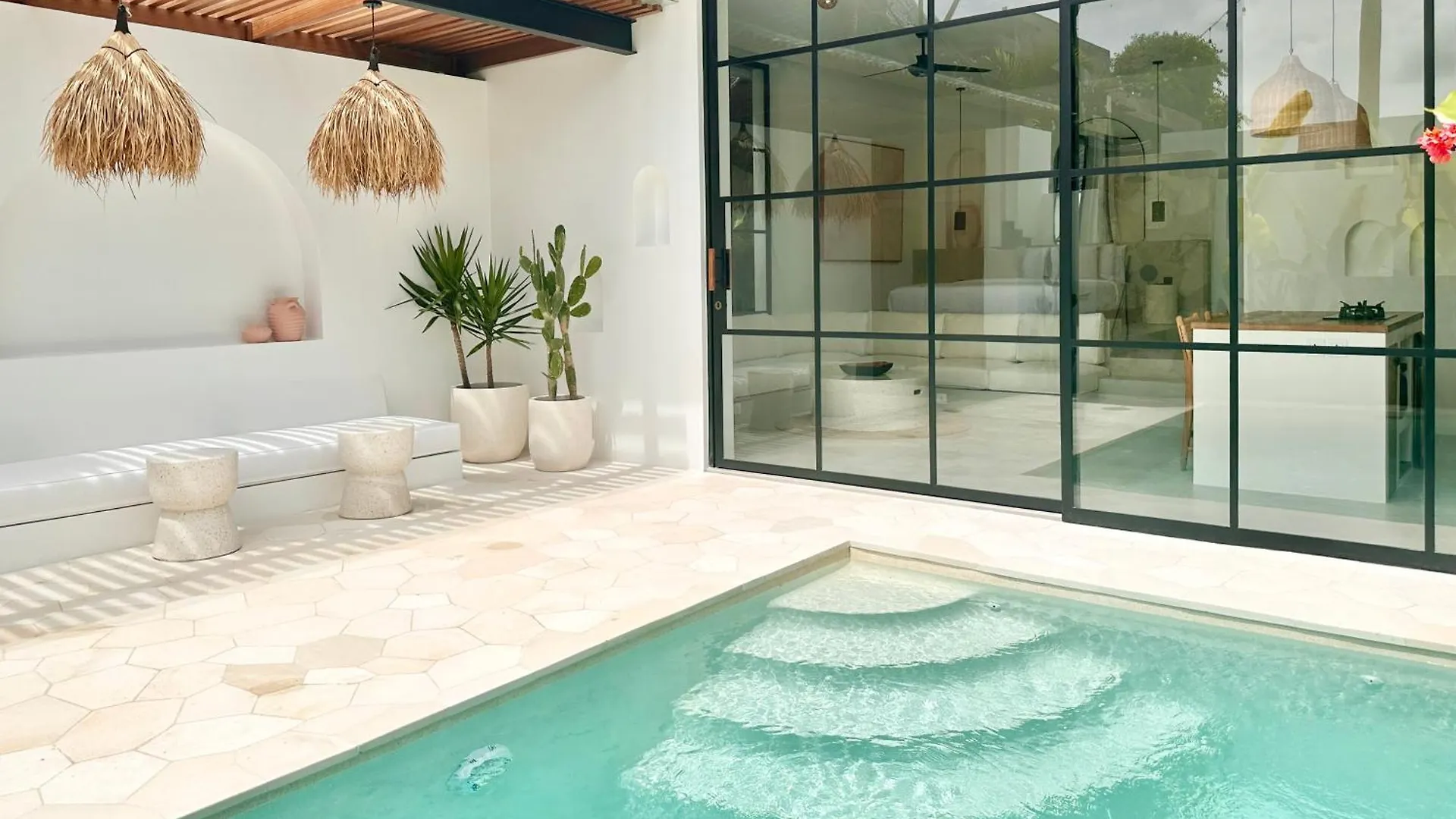 The Suites By The Young Villas Uluwatu  Uluwatu (Bali)