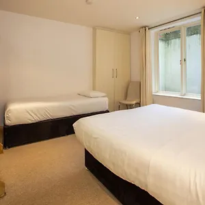 https://ballsbridge-apartments.dublin-hotelsweb.com